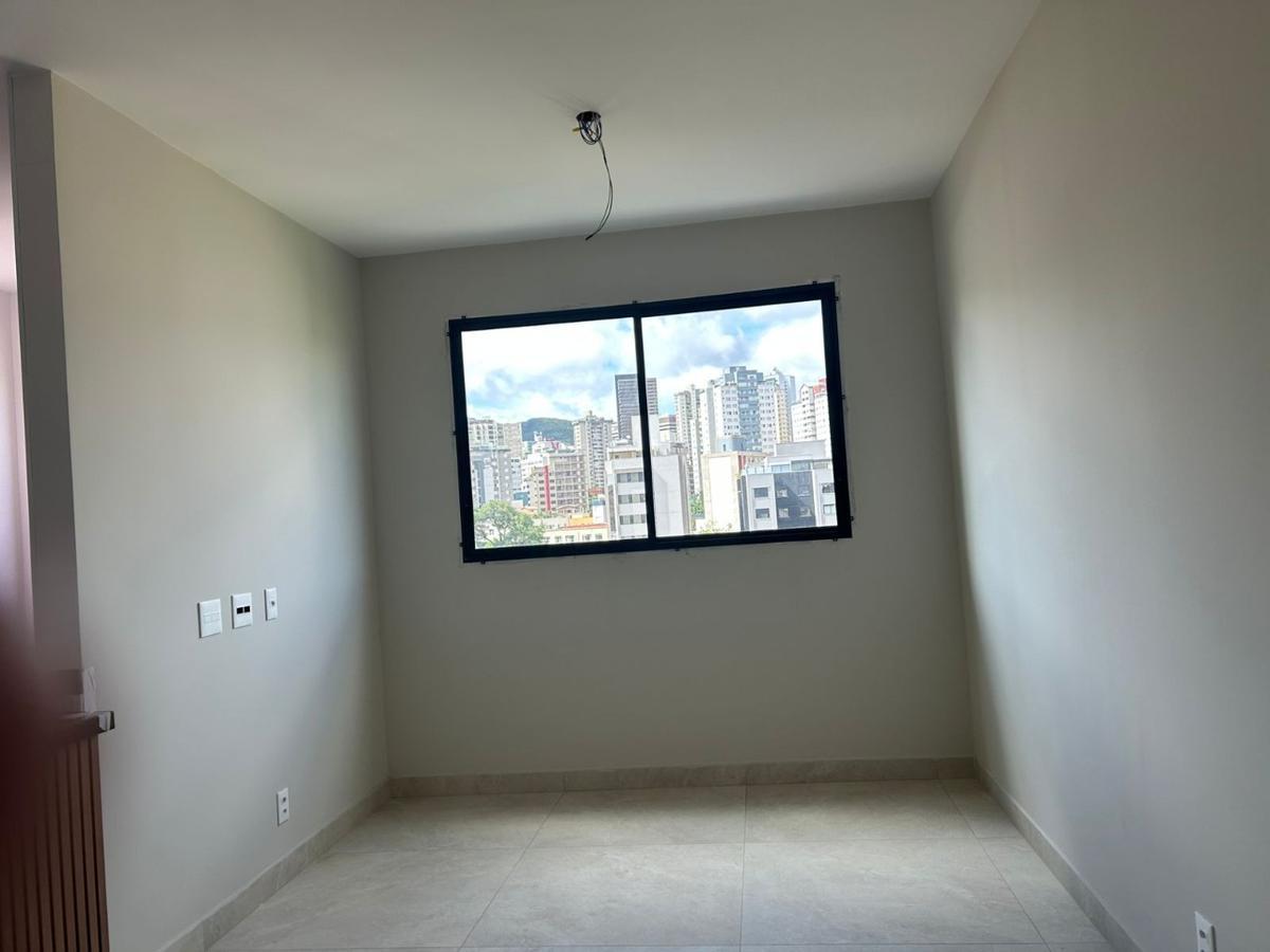 Apartamento, Serra, 2 Quartos, 2 Vagas, 1 Suíte
