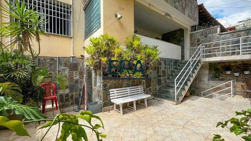 Casa, Serra, 4 Quartos, 2 Vagas, 2 Suítes