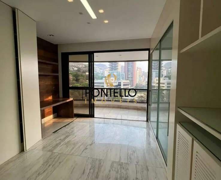 Cobertura, Serra, 4 Quartos, 6 Vagas, 2 Suítes
