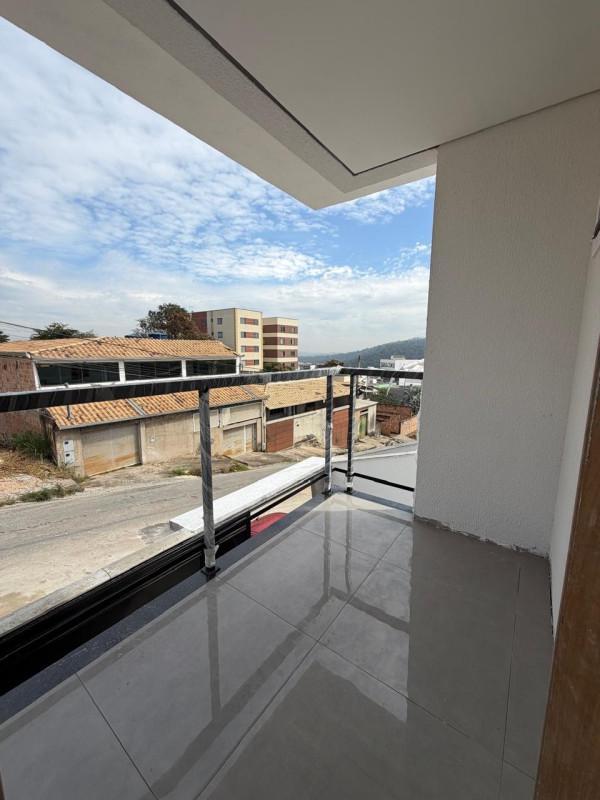 Casa, Masterville, 2 Quartos, 2 Vagas, 1 Suíte