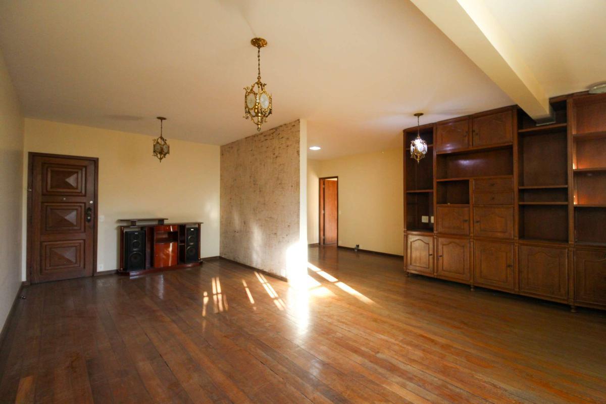 Apartamento, Funcionários, 4 Quartos, 2 Vagas, 1 Suíte