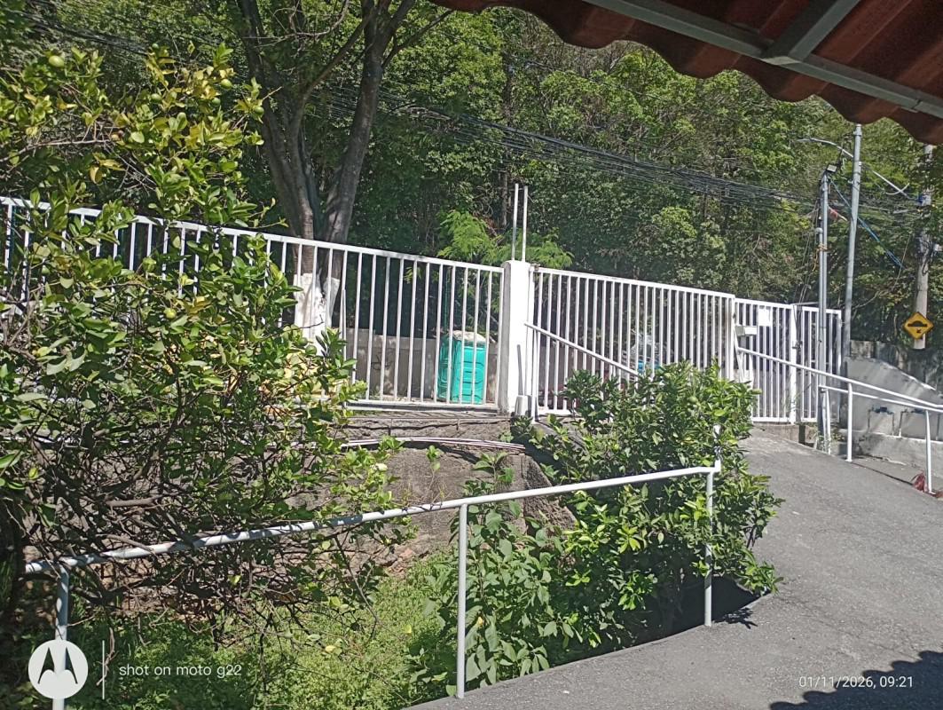 Prédio, Riacho das Pedras, 7 Quartos, 0 Vaga