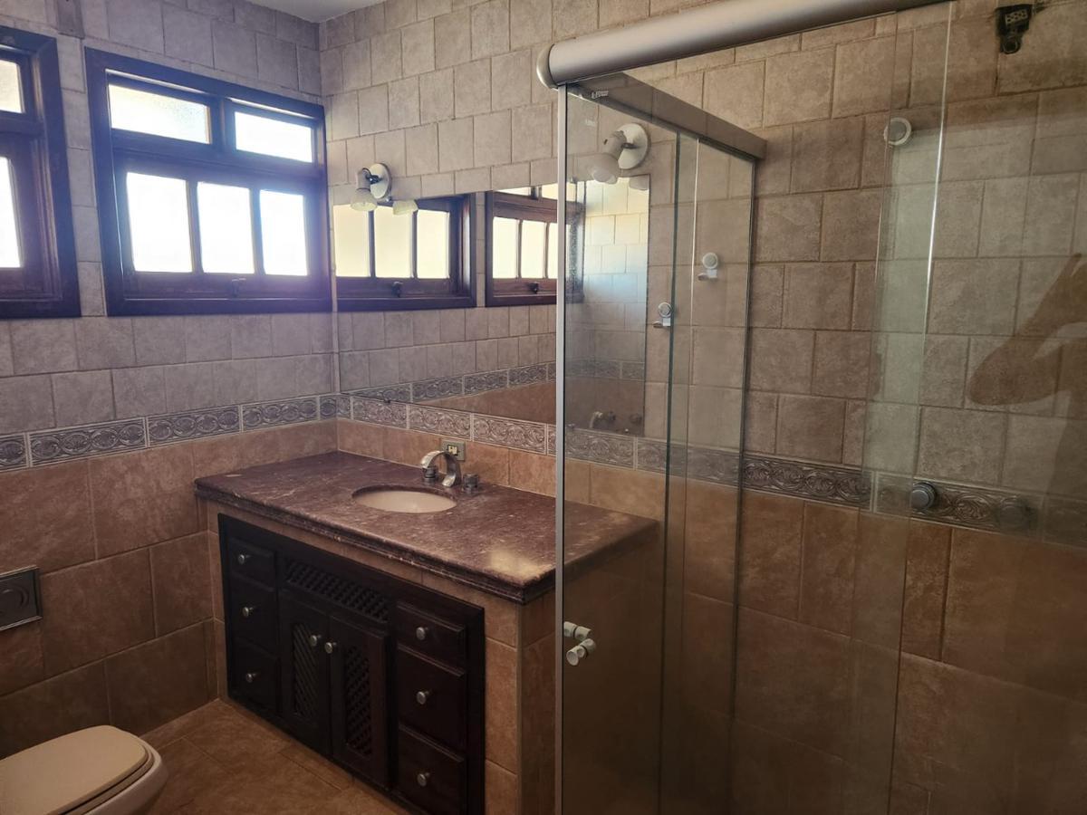 Casa, Novo Itabirito, 3 Quartos, 4 Vagas, 1 Suíte