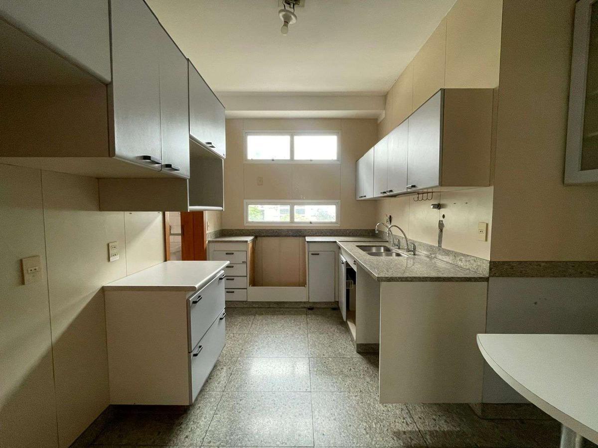 Apartamento, Funcionários, 4 Quartos, 2 Vagas, 1 Suíte