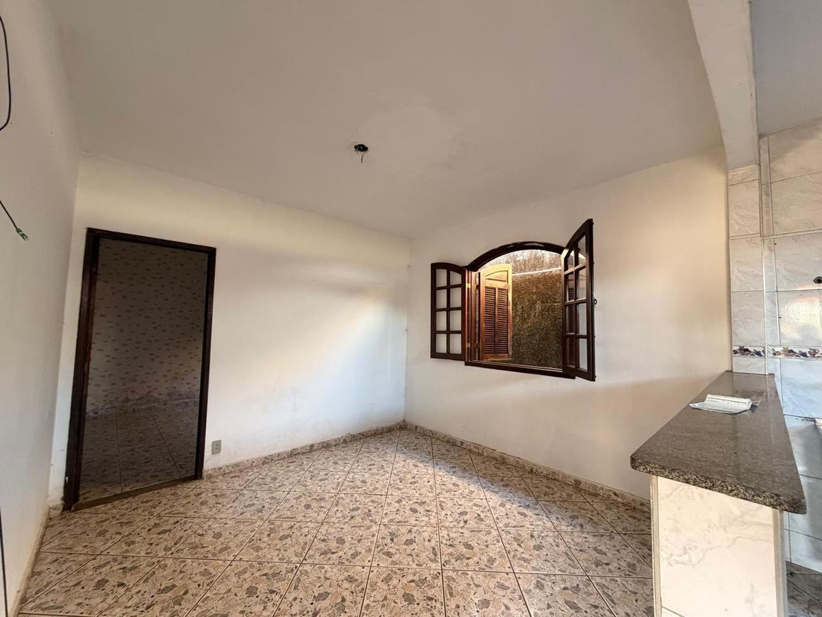 Casa, Jardim Canadá, 3 Quartos, 0 Vaga