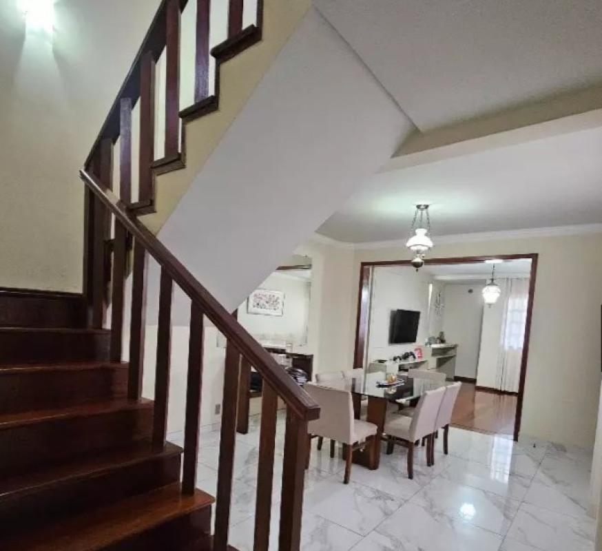 Casa, Castelo, 3 Quartos, 3 Vagas, 2 Suítes