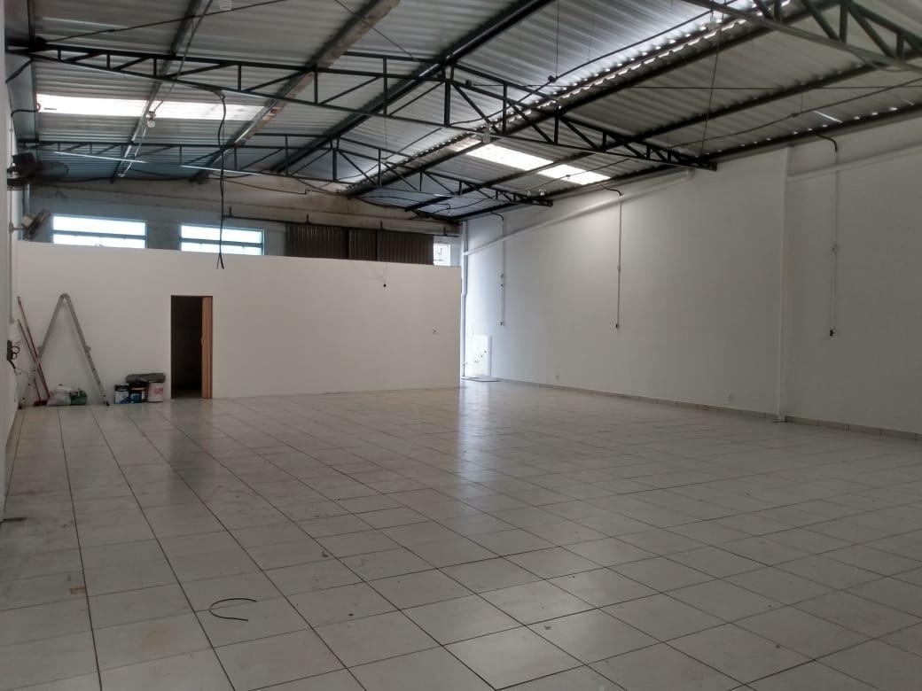 Galpão, Céu Azul, 0 Quarto, 0 Vaga