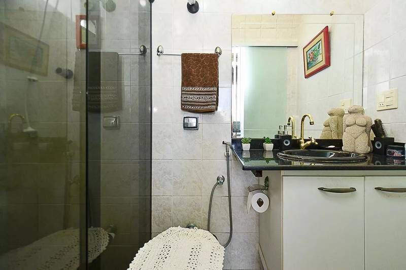 Apartamento, Sagrada Família, 2 Quartos, 1 Vaga, 1 Suíte