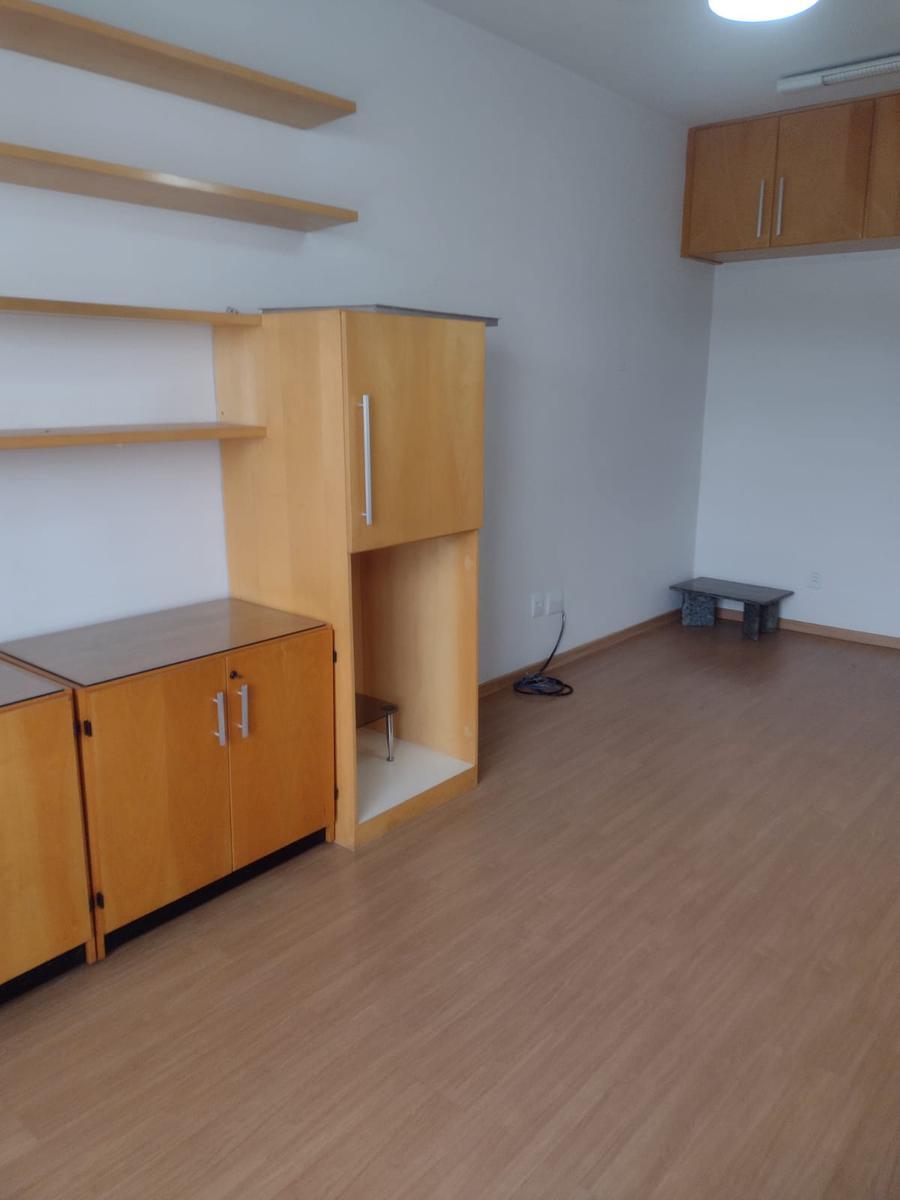 Sala, Barro Preto, 0 Quarto, 0 Vaga