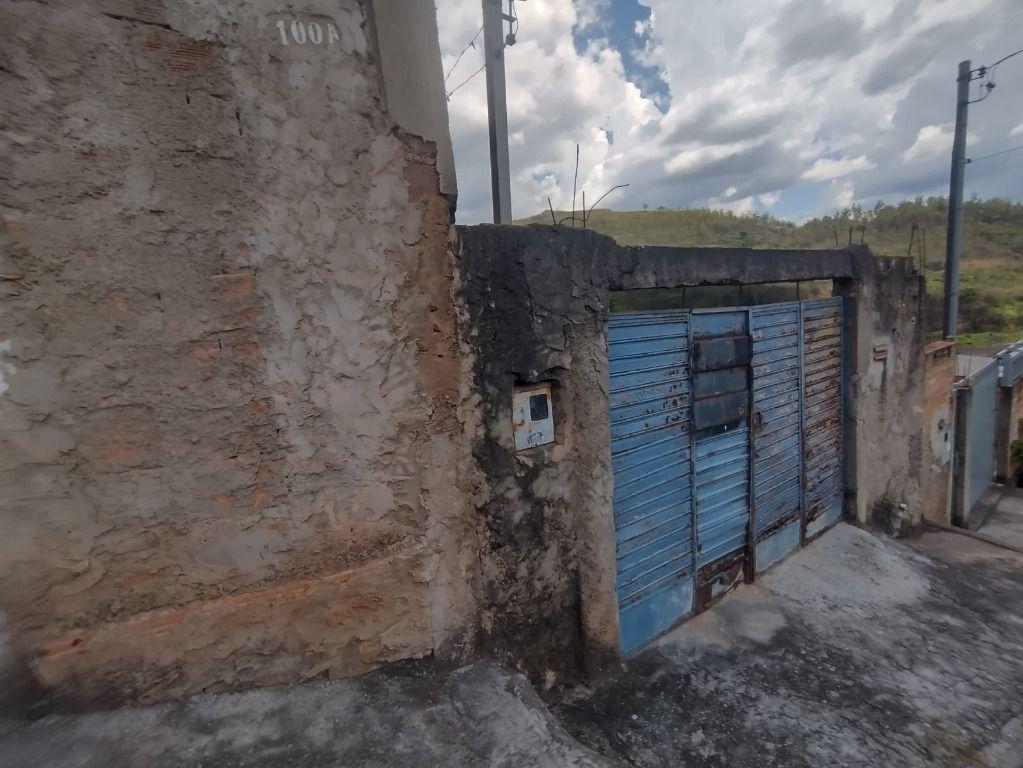 Casa, Mangabeiras, 2 Quartos, 4 Vagas