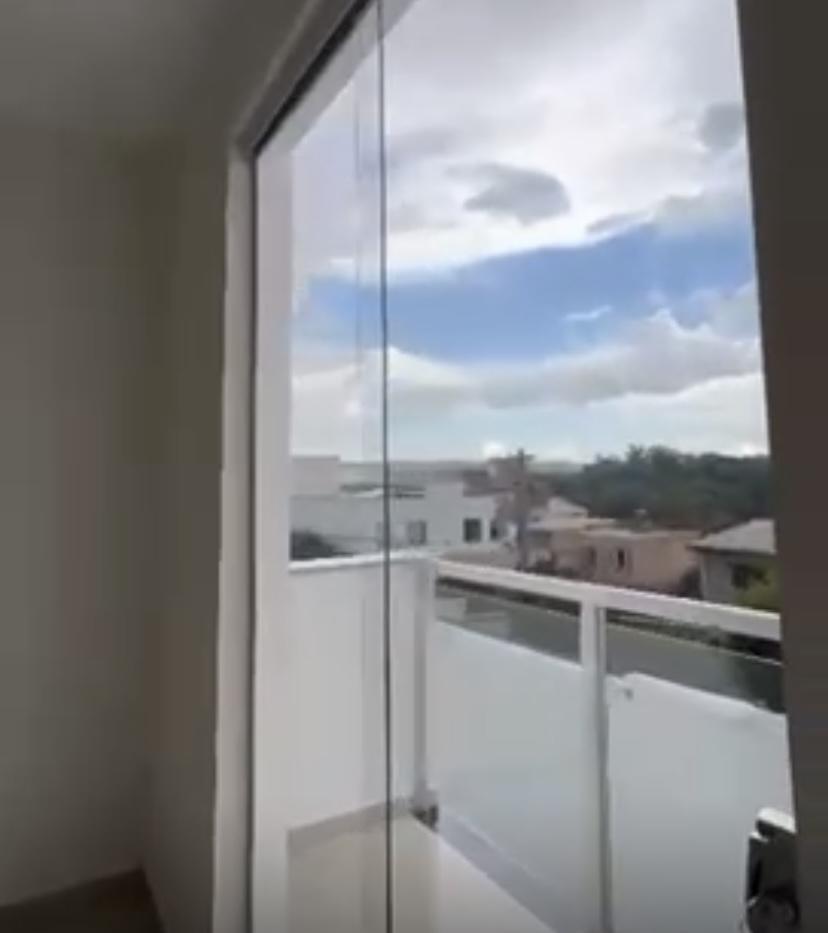 Cobertura, Coqueiros, 2 Quartos, 1 Vaga, 1 Suíte