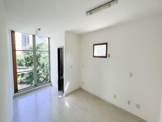 Andar, Santa Efigênia, 0 Quarto, 2 Vagas