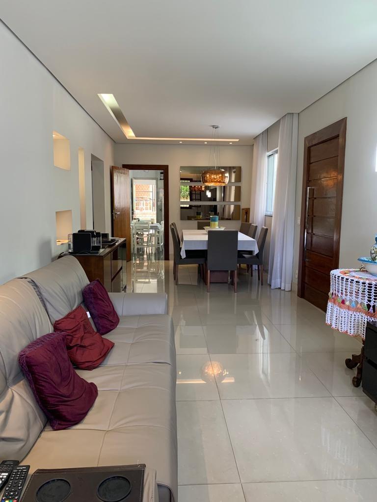Casa, Ipê, 5 Quartos, 6 Vagas, 1 Suíte