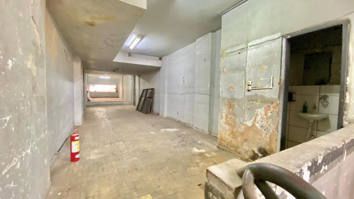 Andar, Centro, 0 Quarto, 0 Vaga