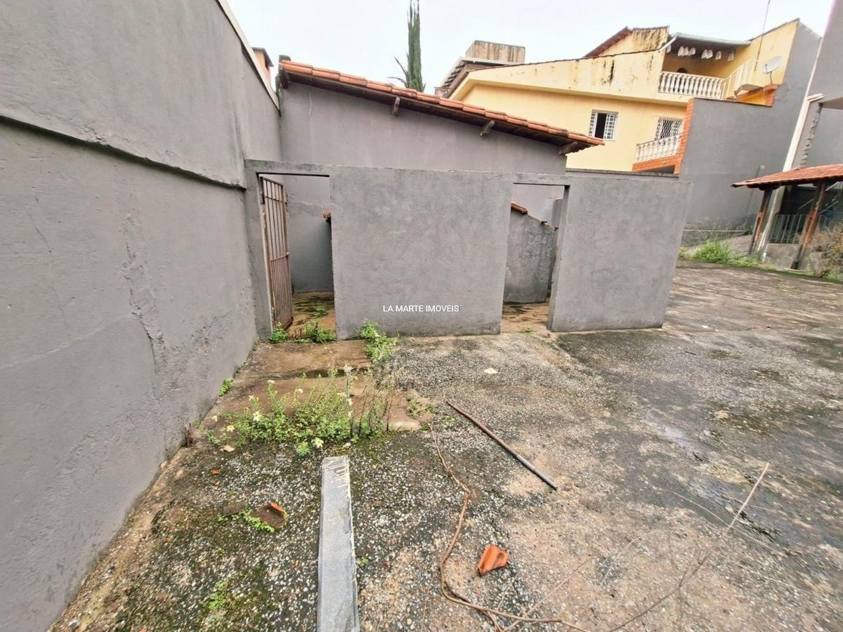 Casa, Jardim Riacho das Pedras, 3 Quartos, 8 Vagas, 1 Suíte