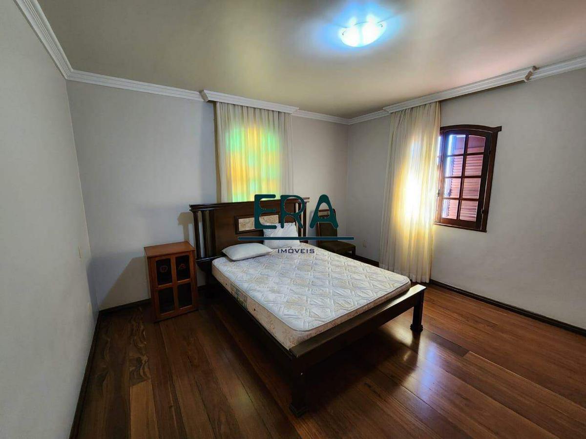 Casa, Santa Lúcia, 5 Quartos, 4 Vagas, 2 Suítes