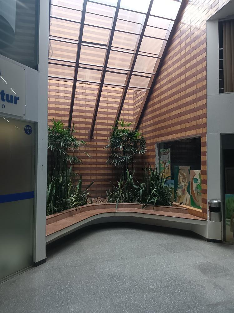 Sala, Sion, 0 Quarto, 0 Vaga