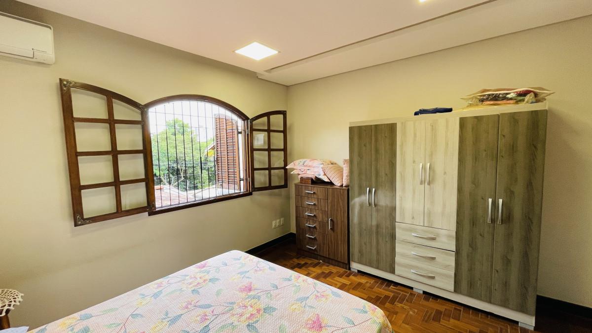 Casa, Itapoã, 5 Quartos, 4 Vagas, 3 Suítes