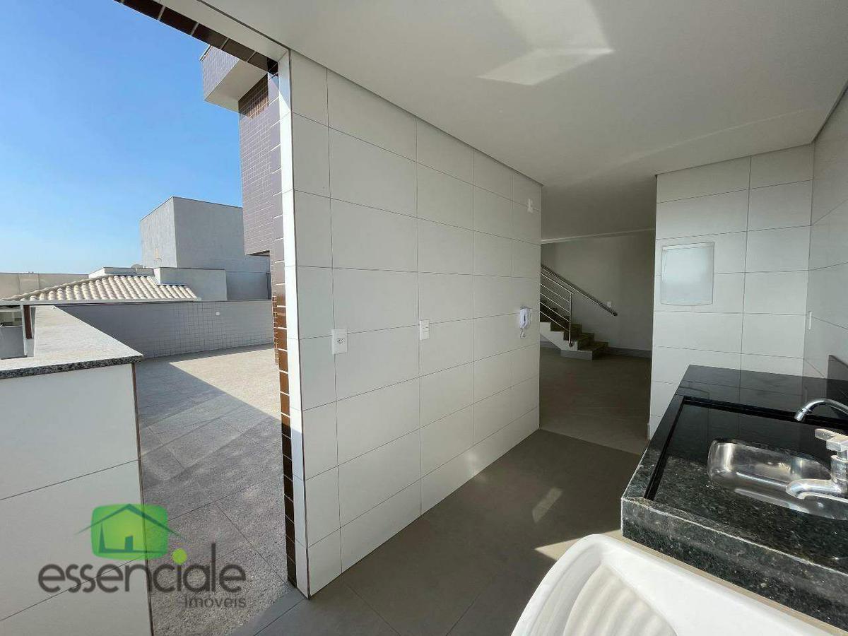 Cobertura, Fonte Grande, 3 Quartos, 2 Vagas, 1 Suíte