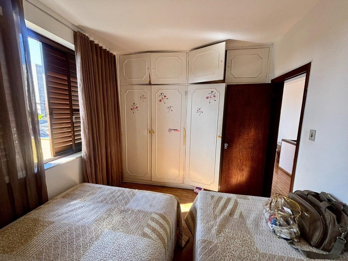 Casa, São José, 4 Quartos, 6 Vagas, 1 Suíte