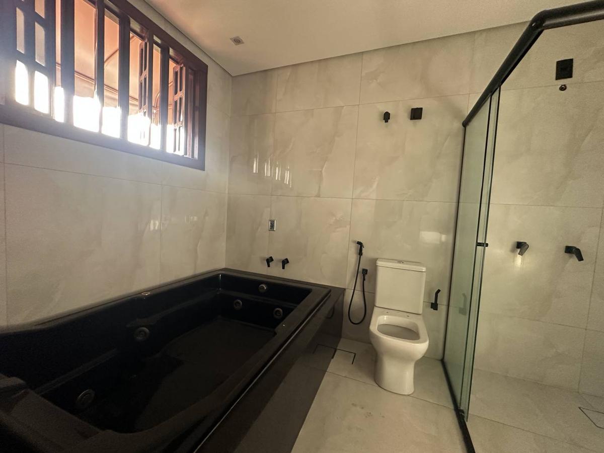 Casa, Veneza, 4 Quartos, 2 Vagas, 1 Suíte