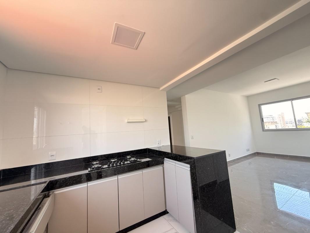 Apartamento, Sagrada Família, 3 Quartos, 2 Vagas, 1 Suíte