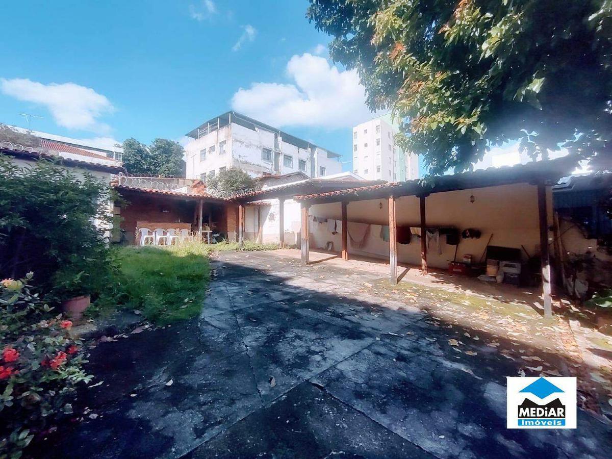 Casa, Floresta, 4 Quartos, 7 Vagas, 2 Suítes