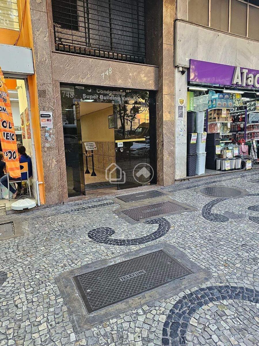 Sala, Centro