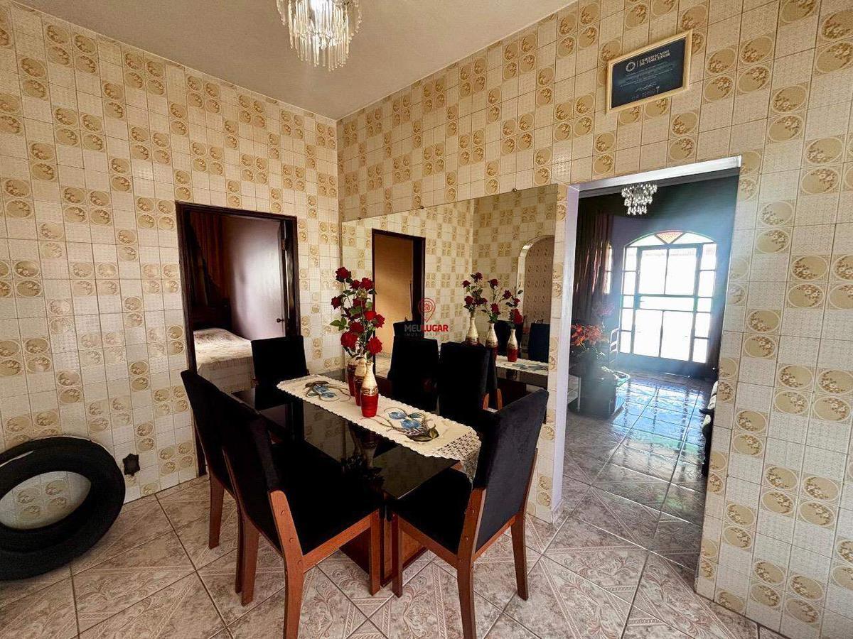 Casa, Lindéia, 6 Quartos, 3 Vagas