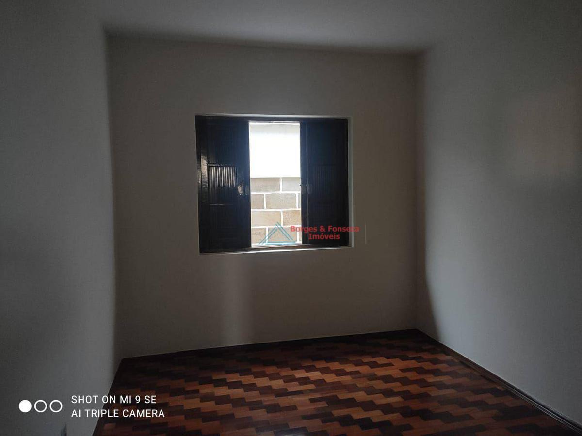 Casa, Centro, 5 Quartos, 0 Vaga