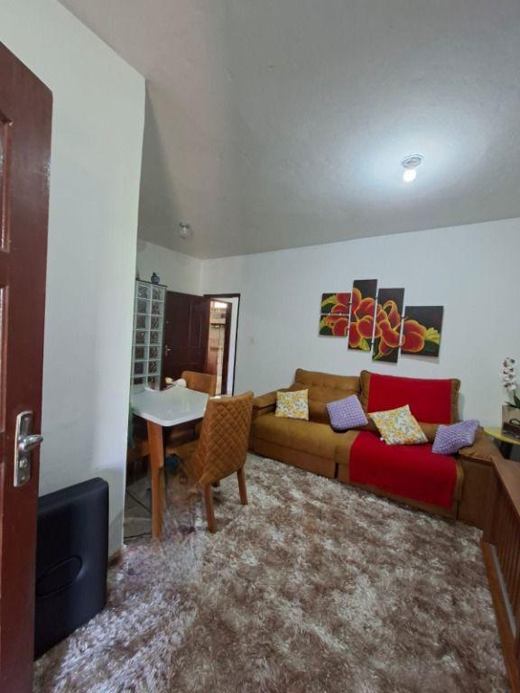 Casa, Centro, 4 Quartos, 0 Vaga