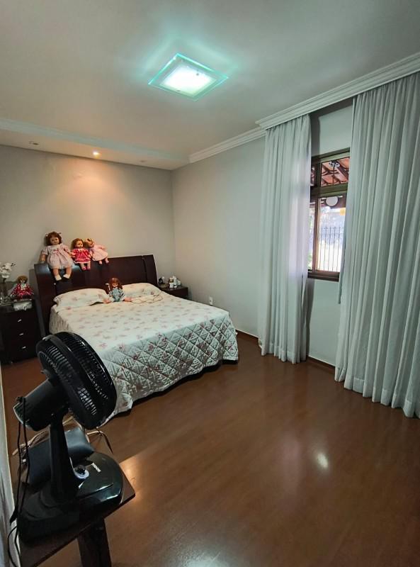 Casa, Tirol, 5 Quartos, 8 Vagas, 1 Suíte