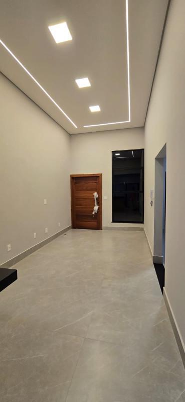 Casa, Lundcea, 3 Quartos, 2 Vagas, 1 Suíte