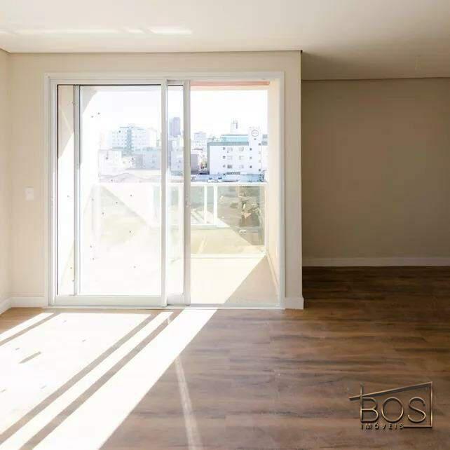 Apartamento, Sagrada Família, 2 Quartos, 2 Vagas, 1 Suíte