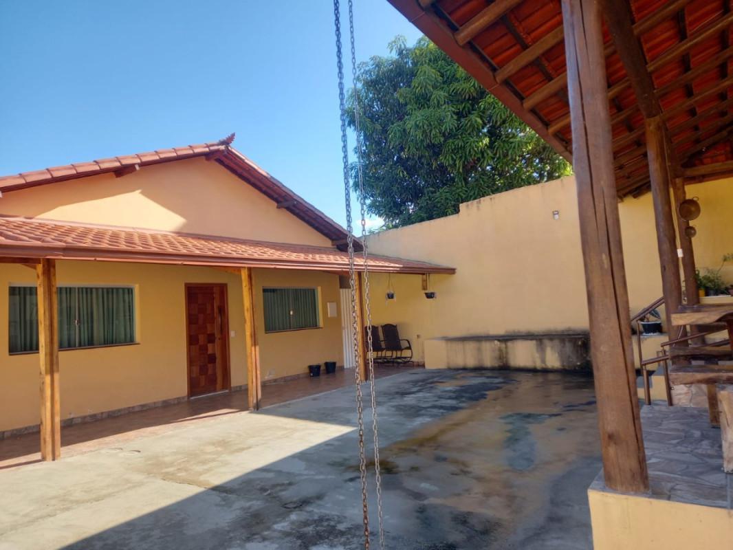 Casa, Dumaville, 3 Quartos, 10 Vagas, 1 Suíte