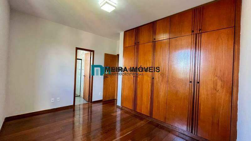 Apartamento, Cruzeiro, 4 Quartos, 2 Vagas, 1 Suíte