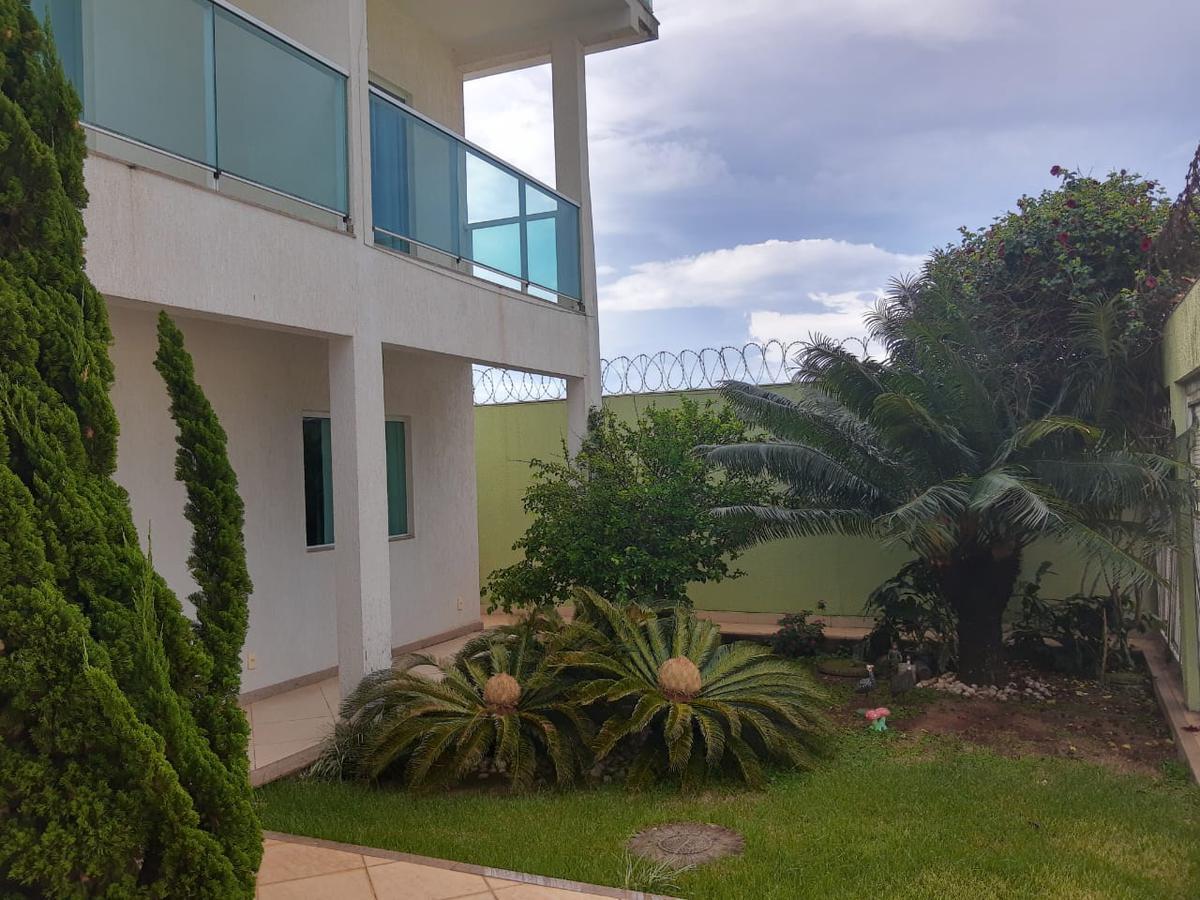 Casa, Masterville, 5 Quartos, 7 Vagas, 3 Suítes