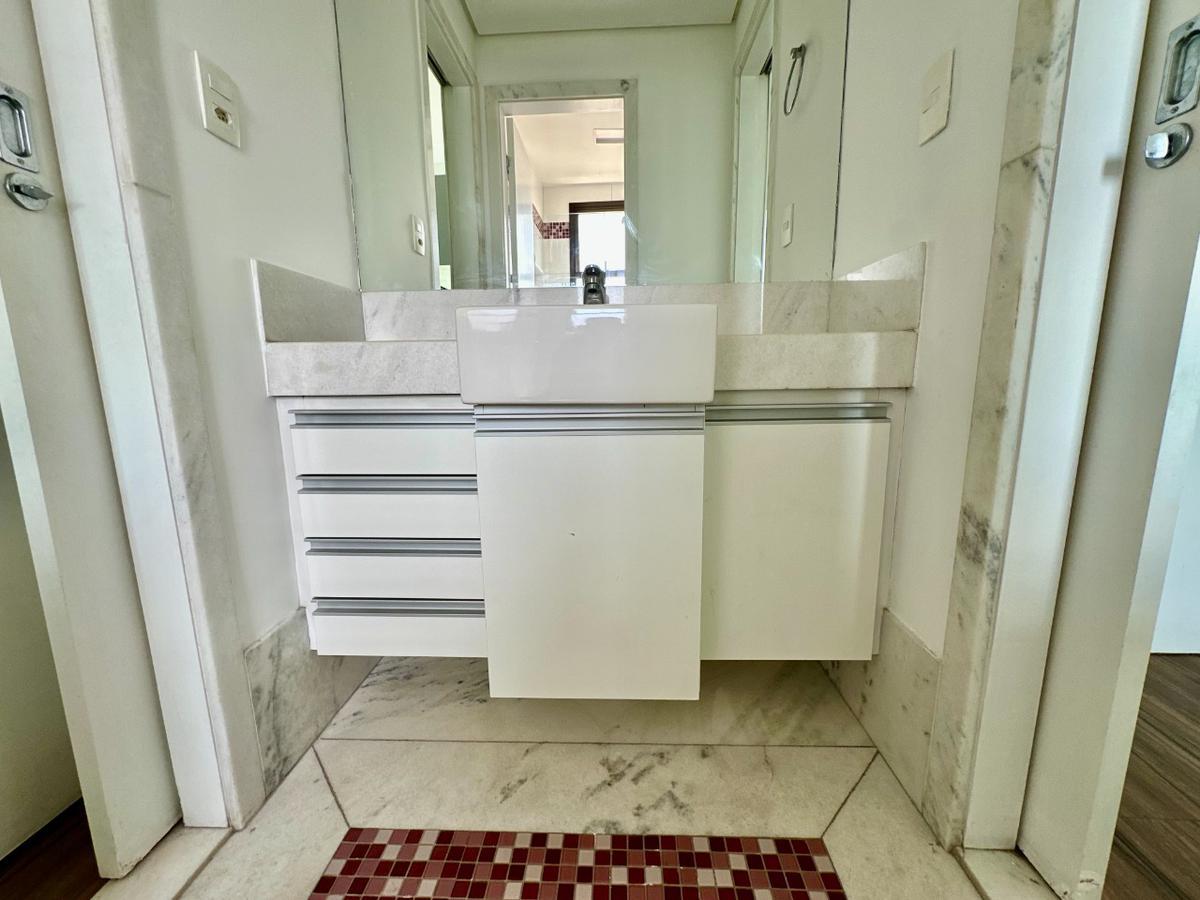 Apartamento, São José, 4 Quartos, 3 Vagas, 3 Suítes