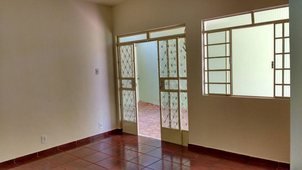 Casa, Betânia, 3 Quartos, 2 Vagas, 1 Suíte