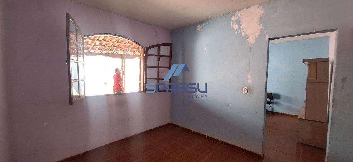 Casa, Jardim Vitória, 3 Quartos, 2 Vagas