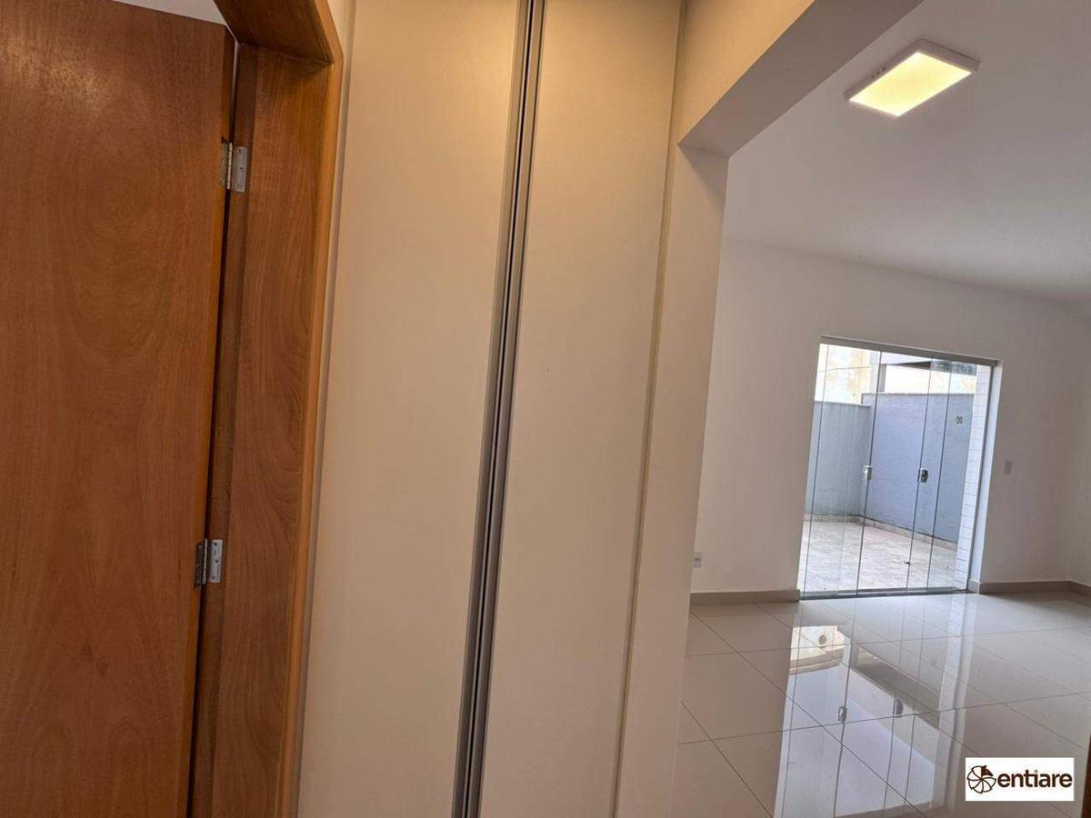 Apartamento, Vila Paris, 2 Quartos, 2 Vagas, 1 Suíte