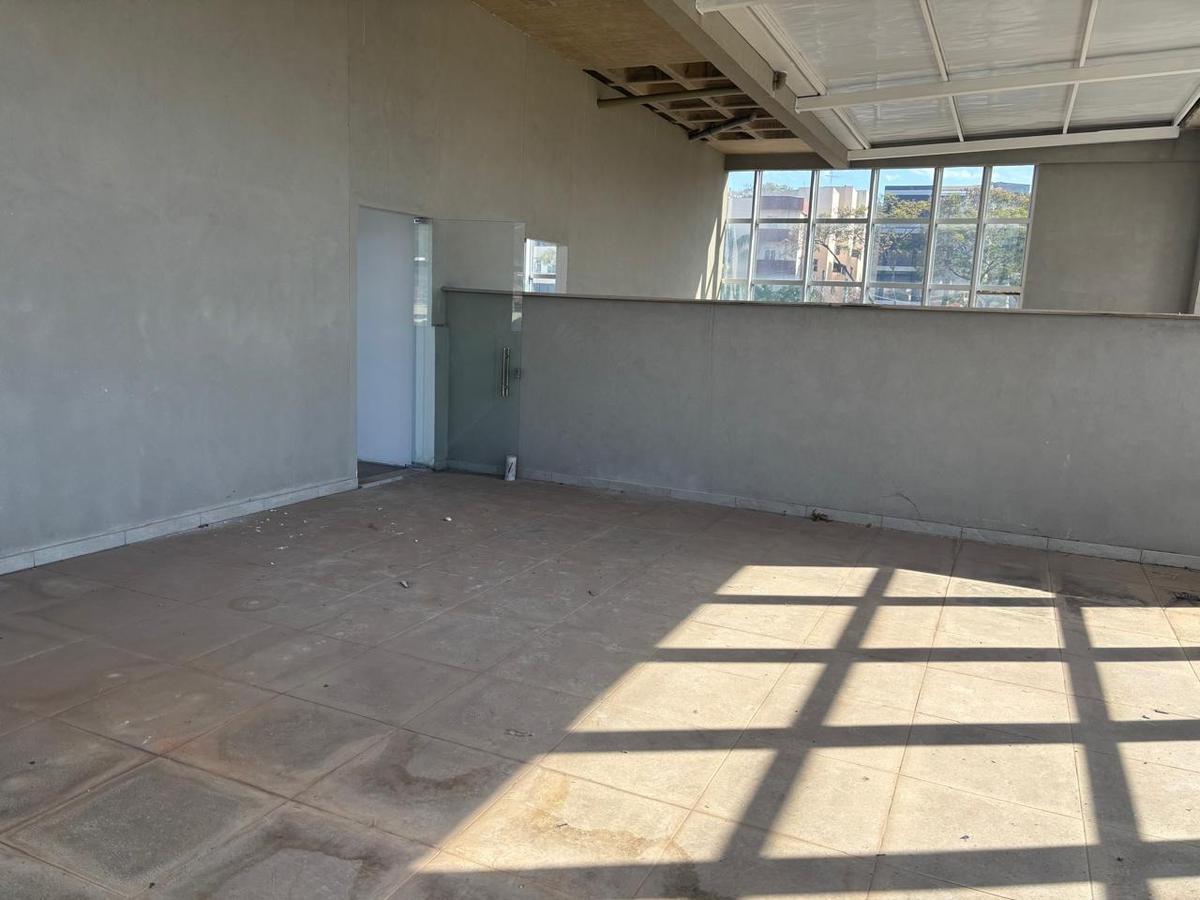 Sala, Estoril, 0 Quarto, 0 Vaga