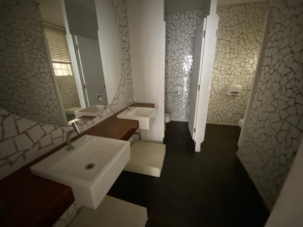 Casa Comercial, Lourdes, 3 Quartos, 0 Vaga