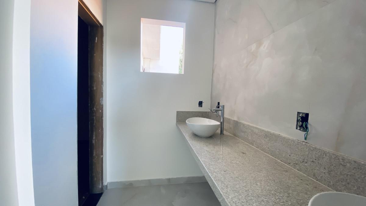 Casa, Paquetá, 3 Quartos, 2 Vagas, 2 Suítes