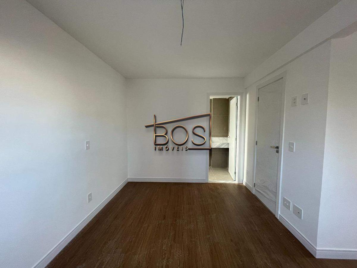 Apartamento, Sagrada Família, 3 Quartos, 2 Vagas, 1 Suíte