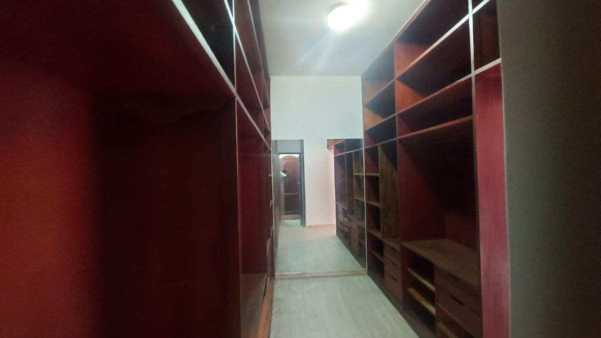 Casa, Santa Cruz, 4 Quartos, 4 Vagas, 2 Suítes