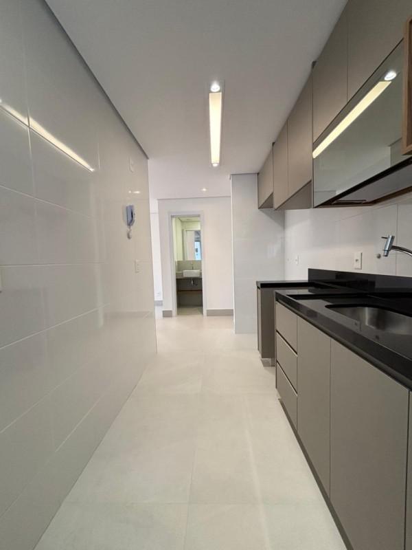 Apartamento, Sagrada Família, 3 Quartos, 2 Vagas, 1 Suíte