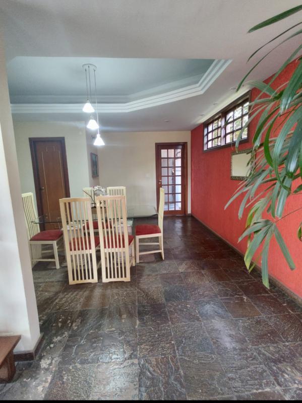 Casa, Quintas Coloniais, 4 Quartos, 6 Vagas, 1 Suíte