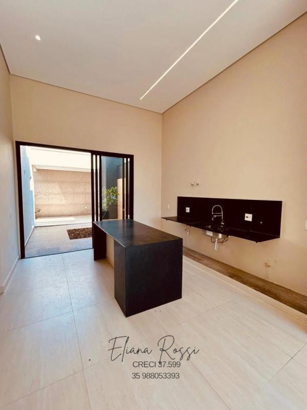 Casa, Campos Elíseos, 3 Quartos, 2 Vagas, 1 Suíte