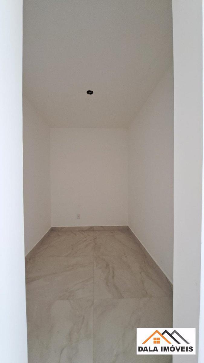 Casa, Santa Branca, 3 Quartos, 2 Vagas, 1 Suíte